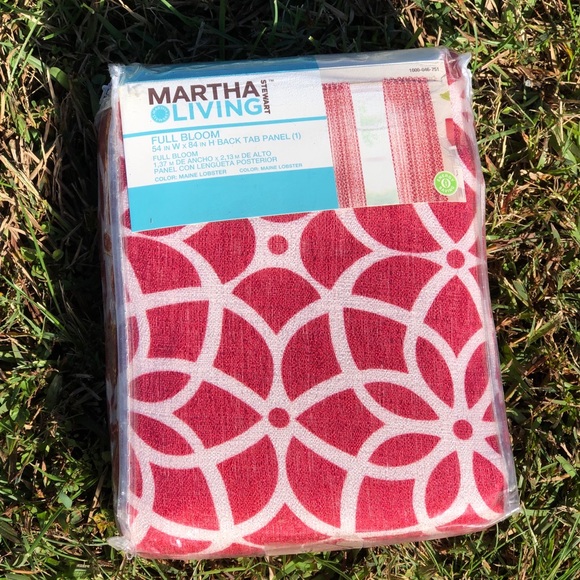 Martha Stewart Other - Martha Stewart Living Full Bloom Curtains